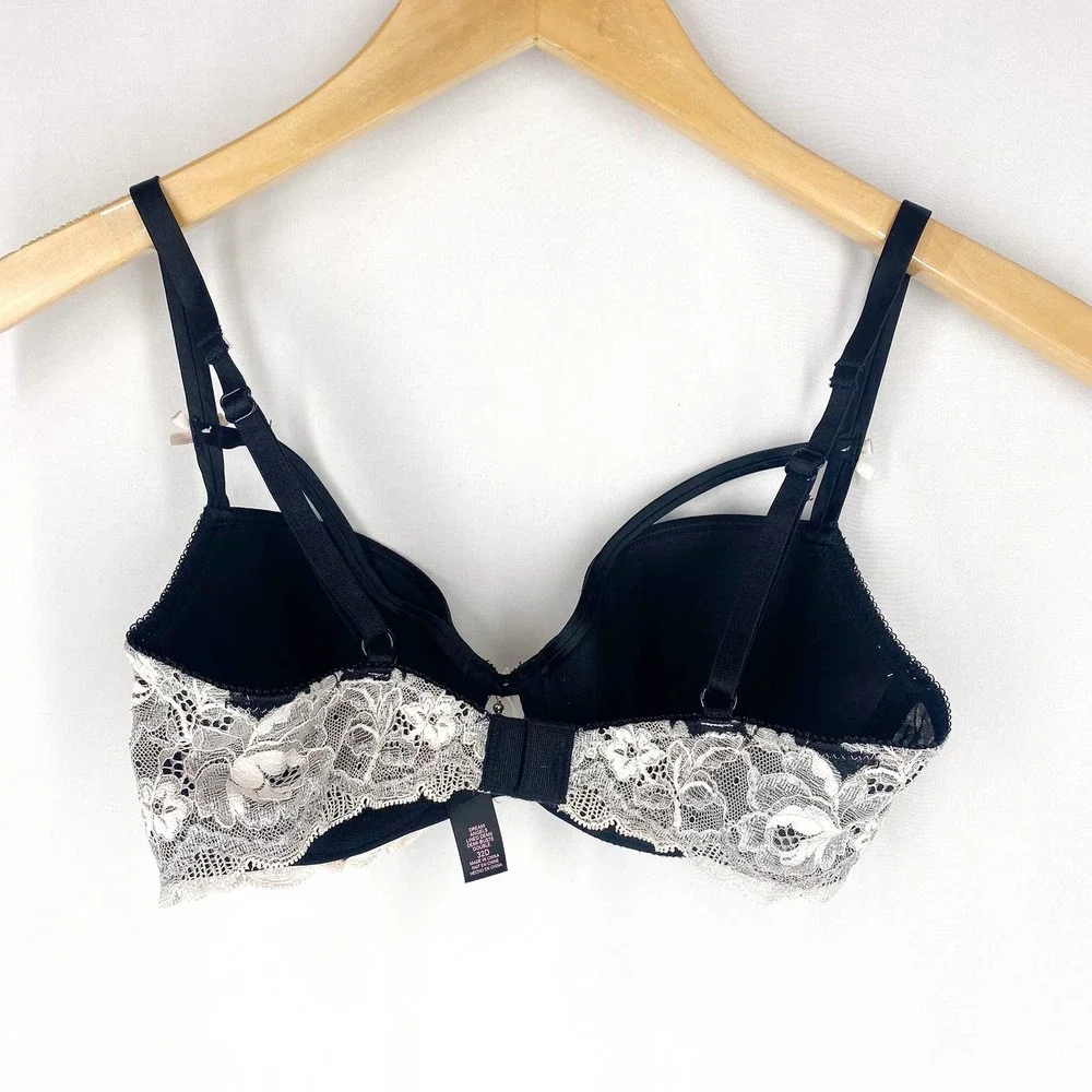 Victoria's Secret Dream Angels Lined Demi Bra Black White Lace Strappy 32D